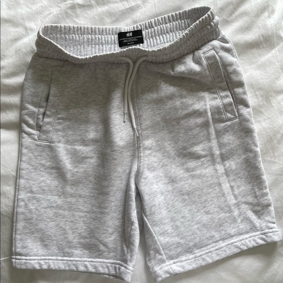 HM Boyfriend Shorts in size Small Mens Heather Grey - Picture 1 of 2